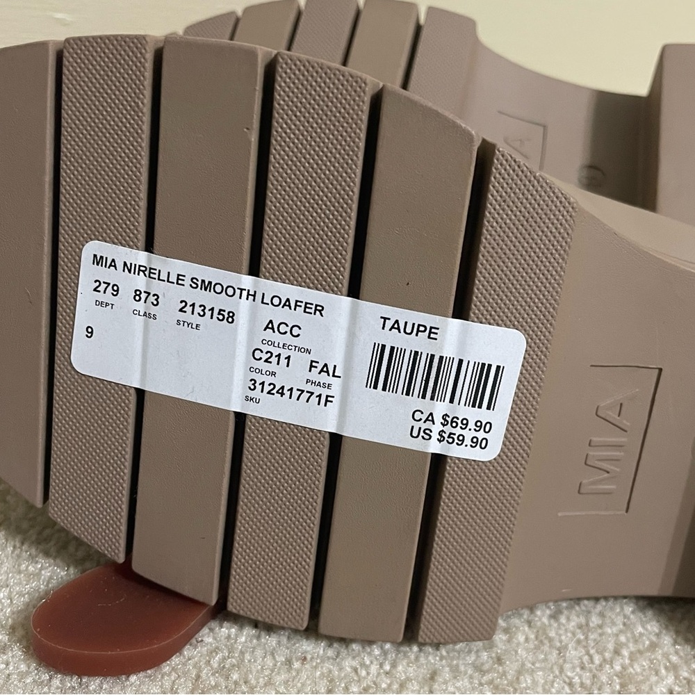 MIA Nirelle‎ Smooth chunky heel acadamia Y2K  Taupe Loafer size 9 - Picture 3 of 3